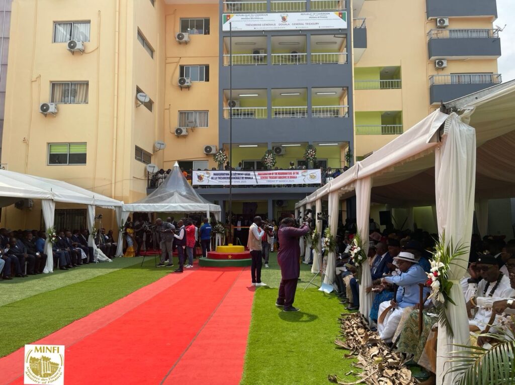 tresorerie-generale-de-douala:-le-nouveau-siege-officiellement-ouvert