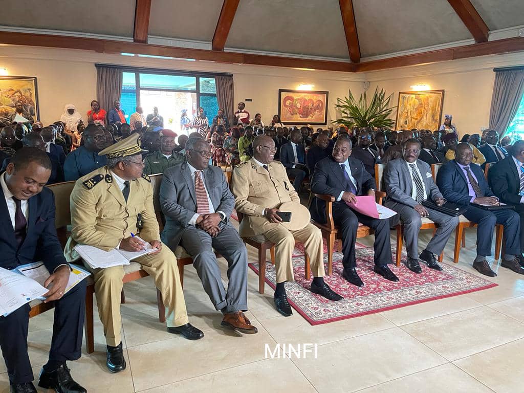 tresor-pay-–-le-ministre-des-finances-lance-la-campagne-de-sensibilisation-et-de-vulgarisation