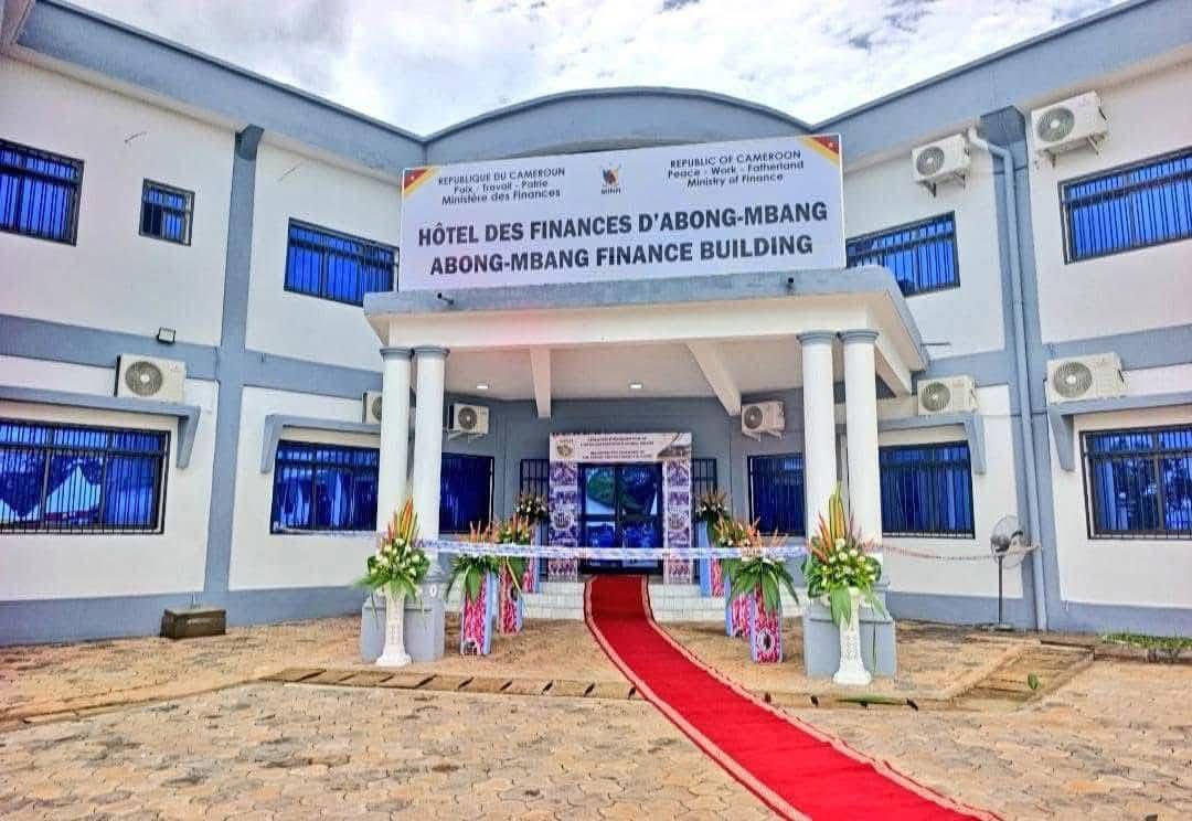 inauguration-de-l’hotel-des-finances-d’abong-mbang:-un-pas-de-geant-pour-la-proximite-et-la-modernisation