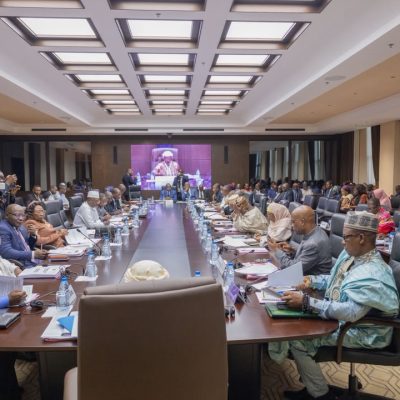 mobilisation-de-ressources-exterieures-:-le-cameroun-prepare-une-facilite-de-financement-de-long-terme-et-un-financement-relais-transitoire.